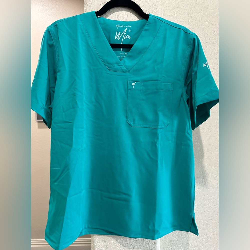 Mim Scrub Top - Women